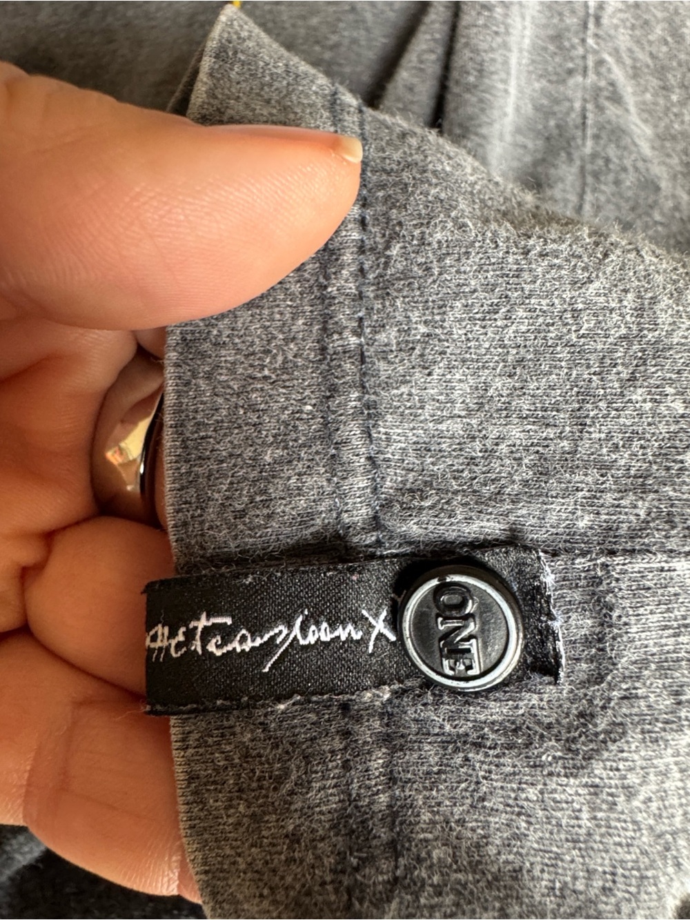 One Teaspoon Oversized Faded Black Denim Star Sweatshirt - Picture 8 of 8